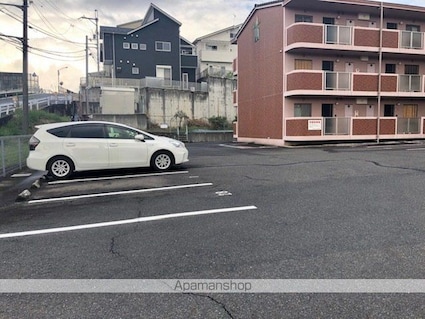 滋賀県大津市野郷原１丁目[1LDK/42.13m2]の駐車場1