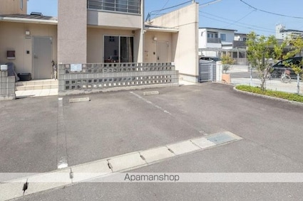 香川県高松市伏石町[3LDK/90.75m2]の駐車場