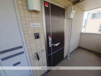 和歌山県和歌山市出島[1R/26.93m2]のエントランス