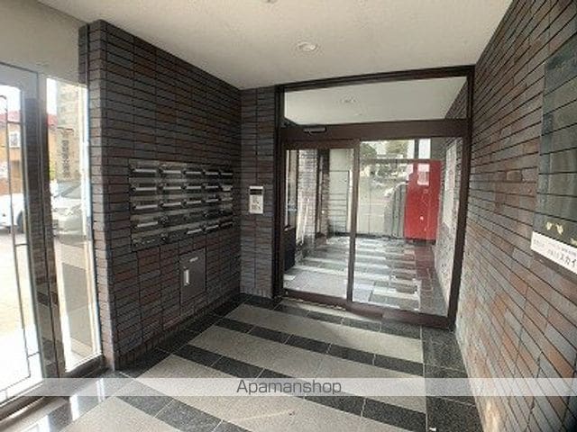 ワイズパークの玄関写真