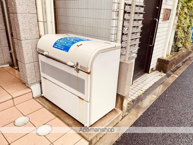 ヴィアーレ・セキの玄関写真