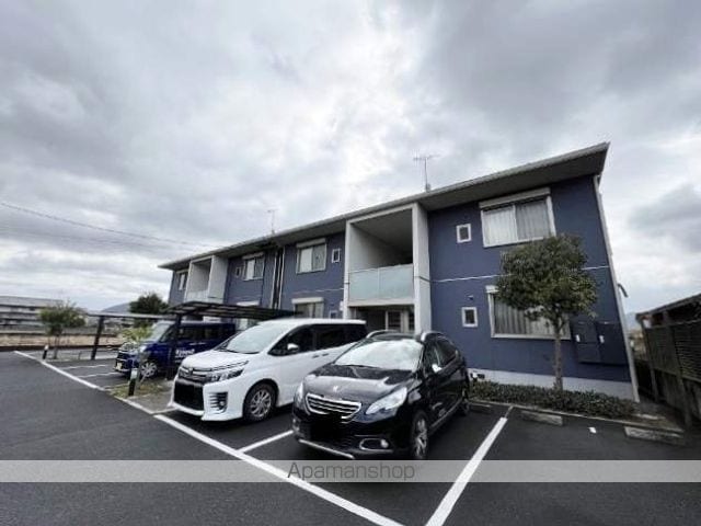 サニーコート B棟の外観写真