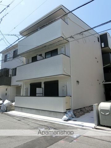 セントレジス新大阪IIIの外観写真