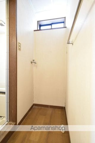 クリスタル女池 Aの内装写真
