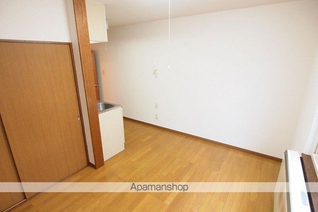 ヒルヴィレッヂ西岡の内装写真