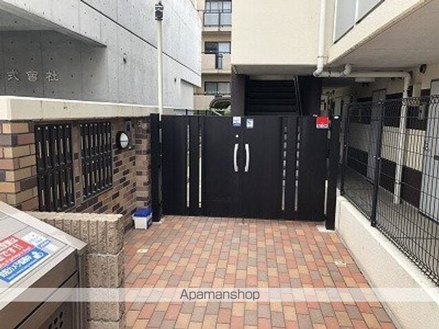 レオパレスオゥルの玄関写真