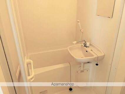 レオパレスフローラ[1K/23.18m2]のバス