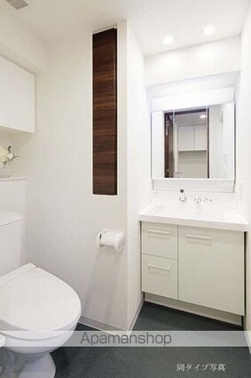 東京都新宿区岩戸町[1K/26.22m2]のトイレ