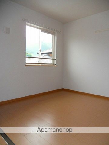 イート ハーブ IIIの内装写真