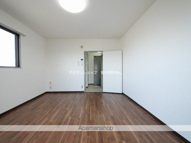 コートヴィエール新大阪の内装写真