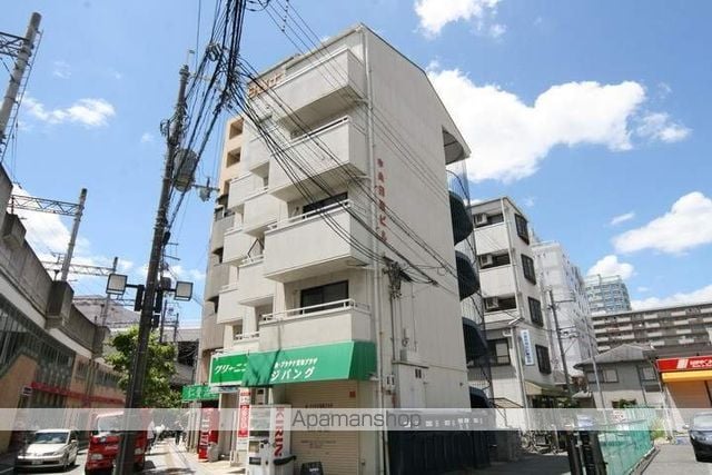 中央日進ビルの外観写真