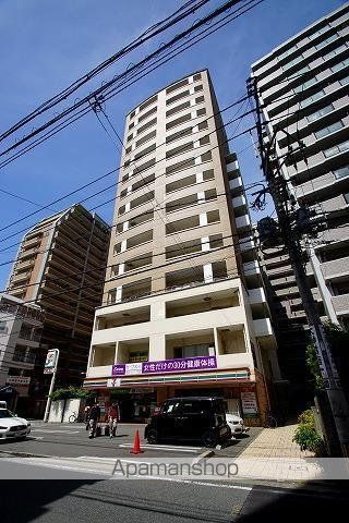 アントゥール薬院の玄関写真