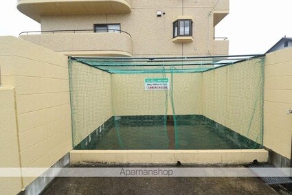 ヴィラ・クレドール[3LDK/67.1m2]の共用部2