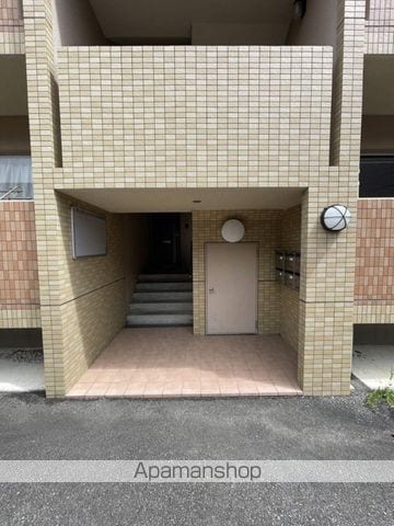 リバーズアキノの玄関写真