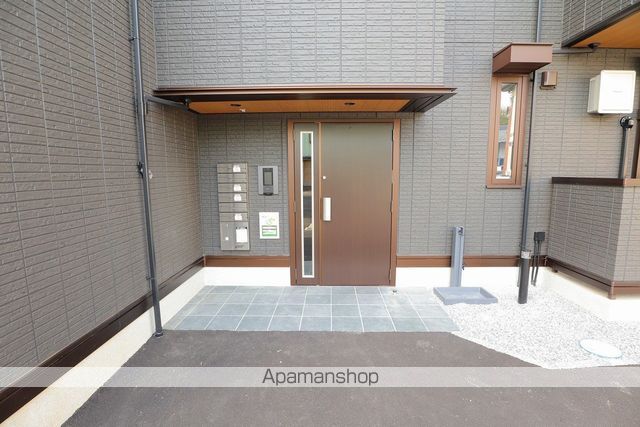セレスティア長良福光の玄関写真