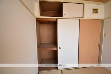 広島県広島市中区南竹屋町[2DK/39m2]の収納