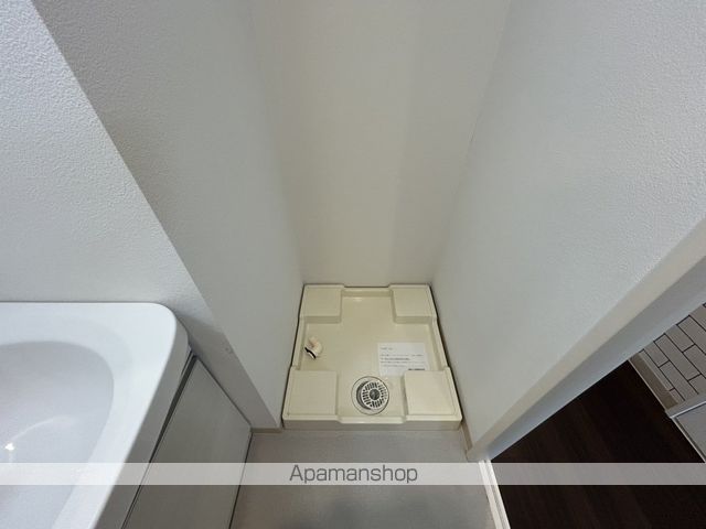 ライブガーデン江坂VIIIの内装写真