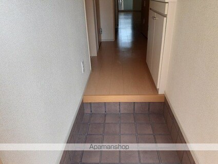 フォレスタ　デ　フィオーレ[1R/36.28m2]の玄関