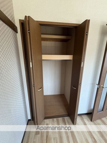 浜松市中央区 3階建 築21年の内装写真