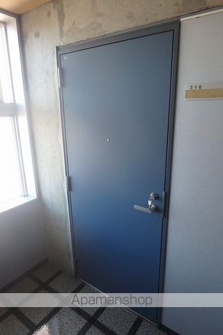 ワンノール堀之内の玄関写真