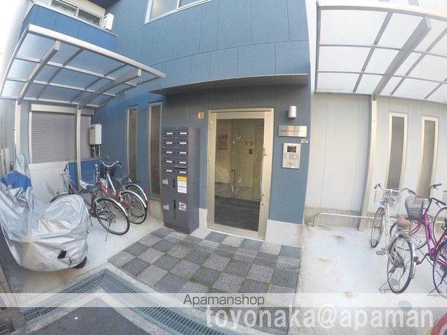SQUARE9豊中の玄関写真