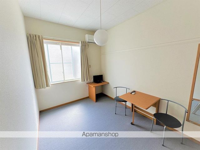 レオパレス梅山ヒルズの内装写真