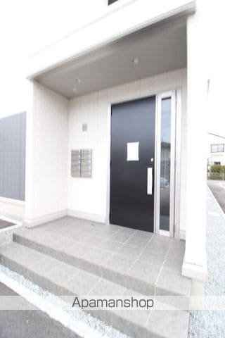 グランツ国富の玄関写真