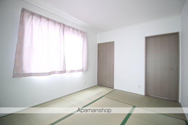 プチアリスB棟の内装写真