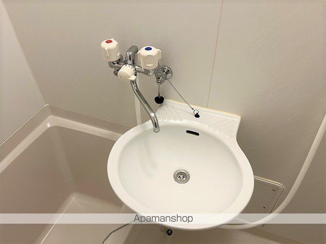 レオパレスArmandiiの内装写真