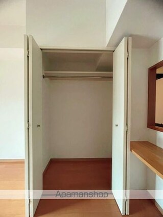 グラビスコート上幟町[1K/32.48m2]の収納