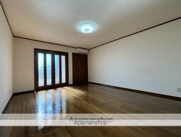 AMANDEの内装写真