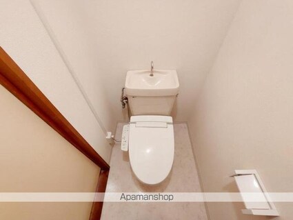 カサグランデ市坪[2LDK/34.8m2]のトイレ