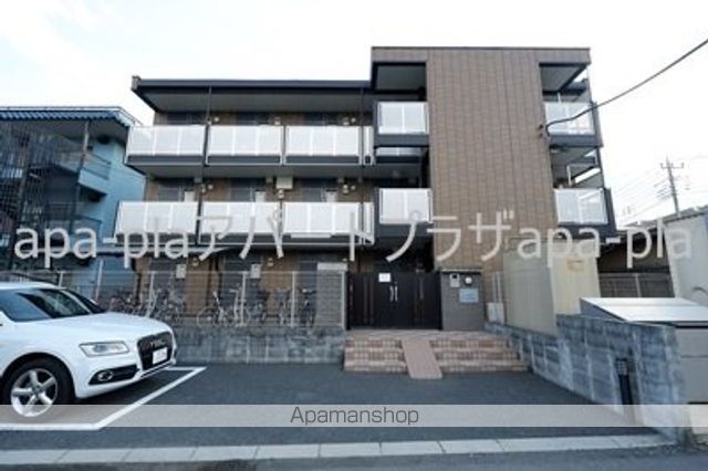 レオパレスシャルダンの外観写真