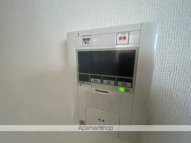ゴッドフィールドIIIの内装写真