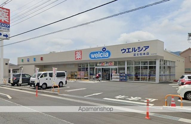ミレニアムの周辺写真