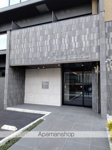 PRESSANCE江坂クォーレの玄関写真