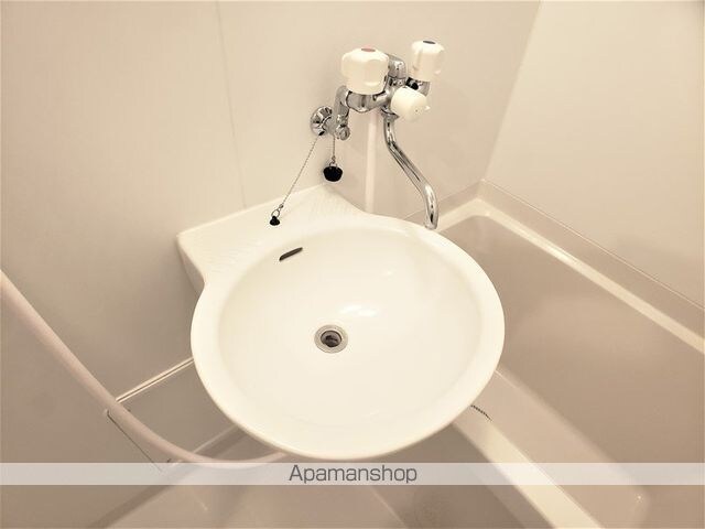 和歌山県和歌山市中野[1K/22.7m2]の洗面所