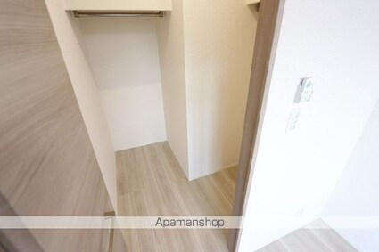 ＤーｒｏｏｍＣＶＩＩＩ[1LDK/38.54m2]の収納
