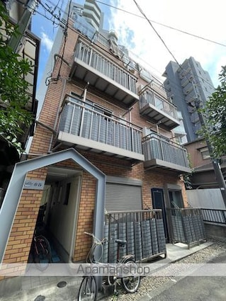 サリー市谷[1R/17.93m2]の外観1