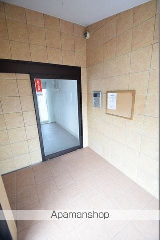 オークマンション下伊敷の玄関写真