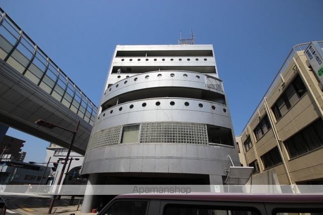 シリンダーハウス[1R/40.1m2]の外観1