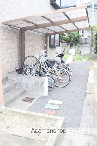 ディアコート市川の玄関写真