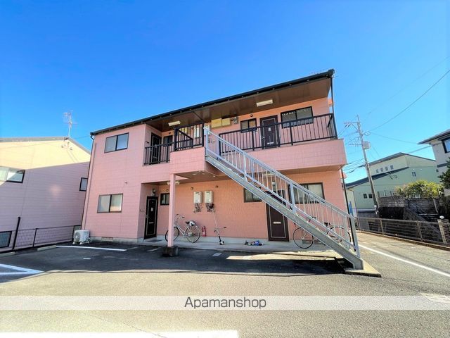 フローラ花山手A棟の外観写真
