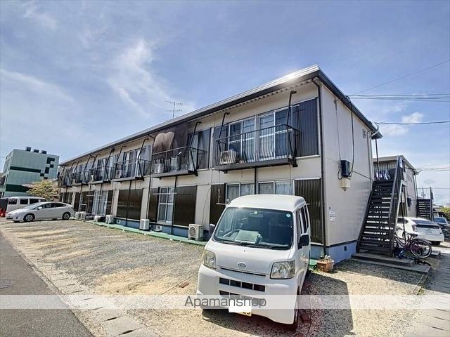 井上コーポB棟の外観写真