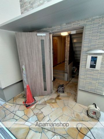 フジパレス新大阪サウスの玄関写真