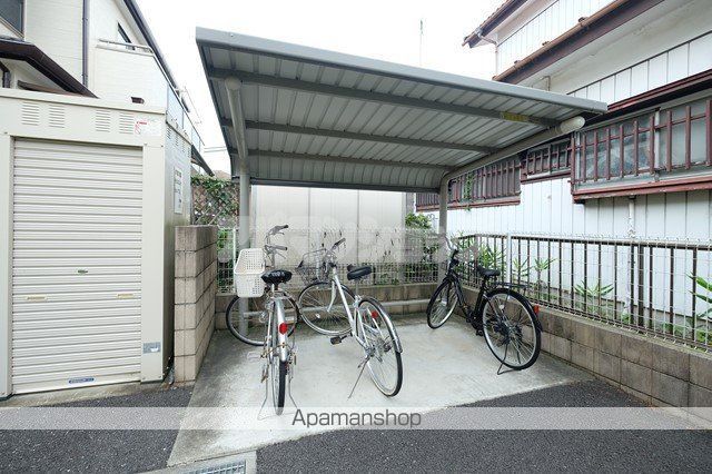 アース ビレッジ Iの玄関写真
