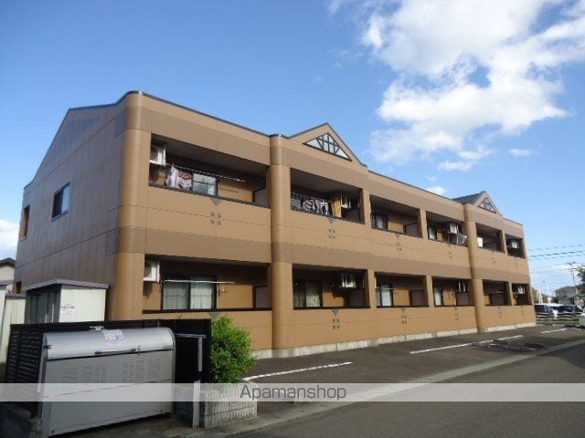 サニープレイスIIIの外観写真