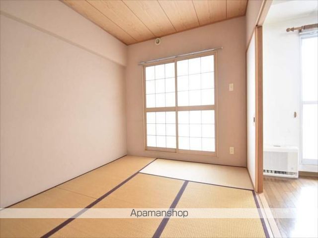 アイシティ真栄の内装写真