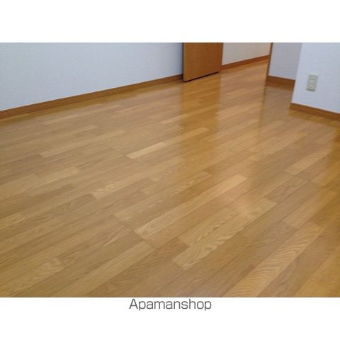 アンプルール フェール MANAの内装写真