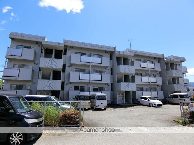 メゾン富士岡の外観写真
